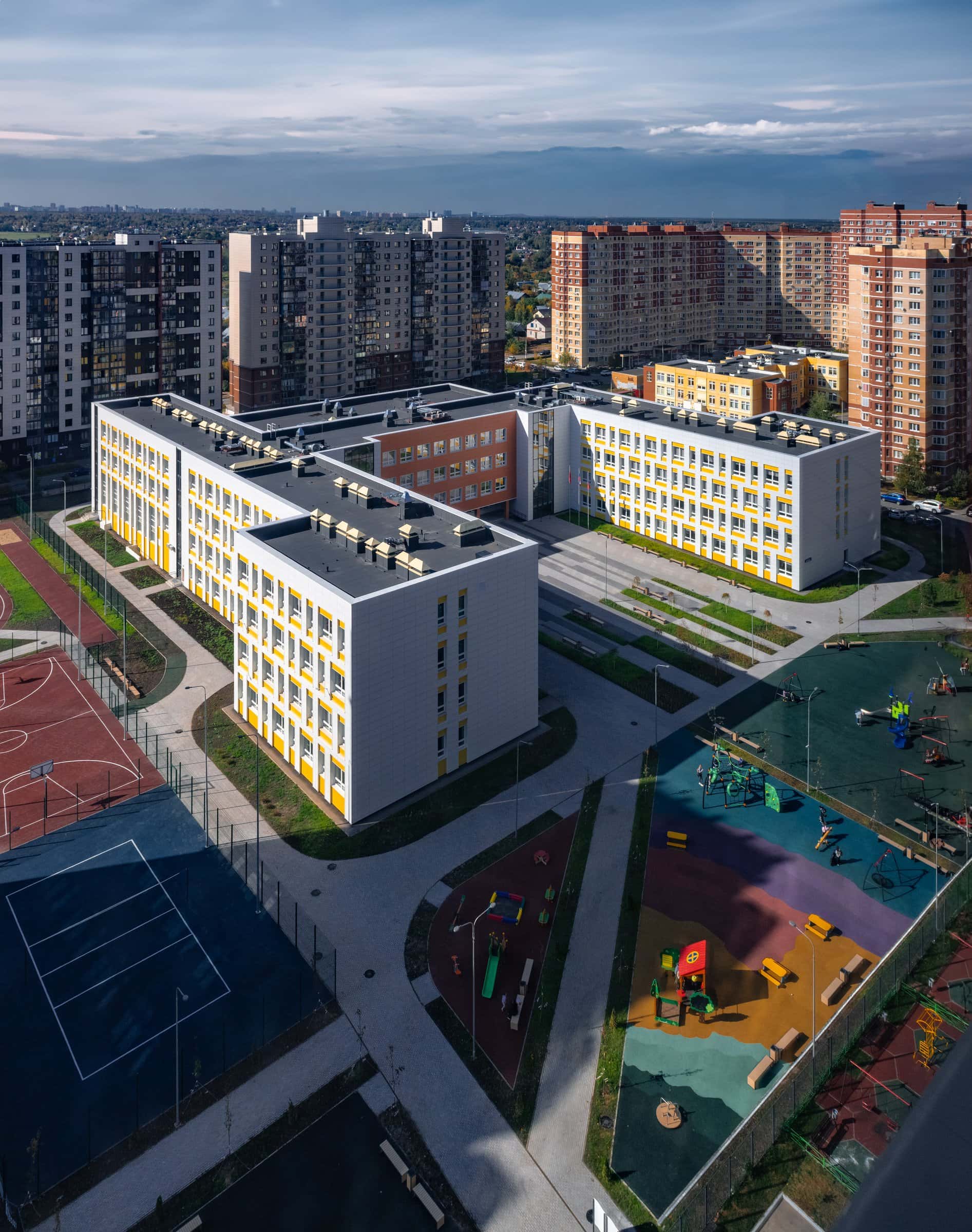 Школа 17 в мкрн. Финский — фото 1